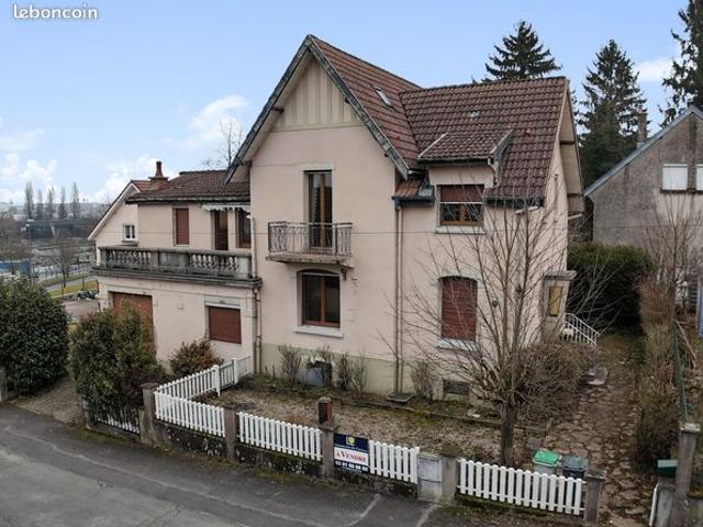 Maison 7 pièces 140 m²