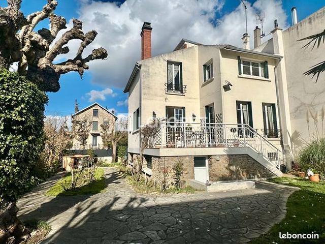 Maison 7 pièces 140 m²