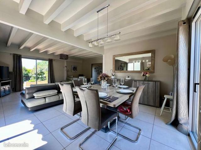 Maison 7 pièces 140 m²