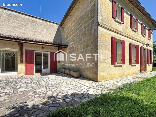 Maison 7 pièces 140 m²