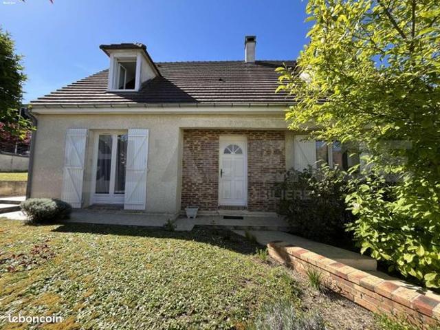 Maison 7 pièces 140 m²