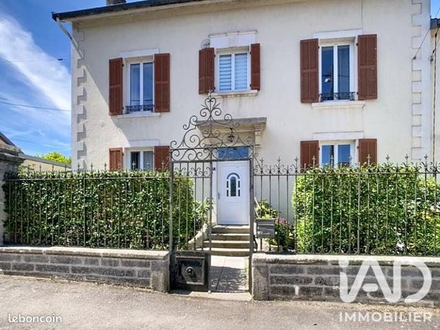 Maison 7 pièces 140 m²