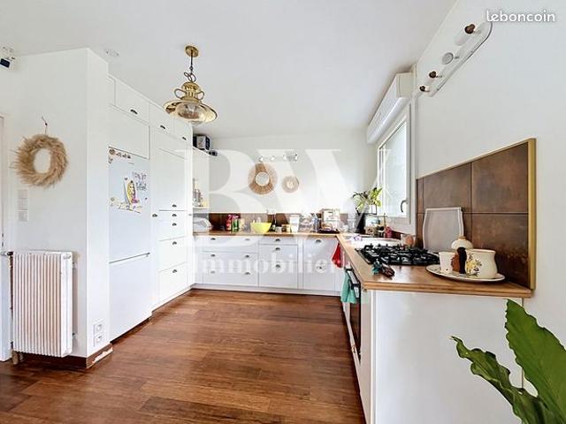 Maison 7 pièces 140 m²