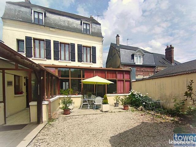 Maison 7 pièces 140 m²