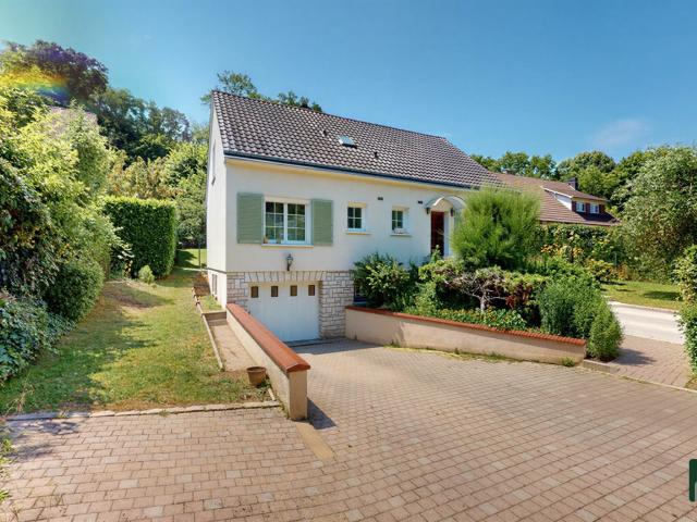 Maison 7 pièces 140 m²