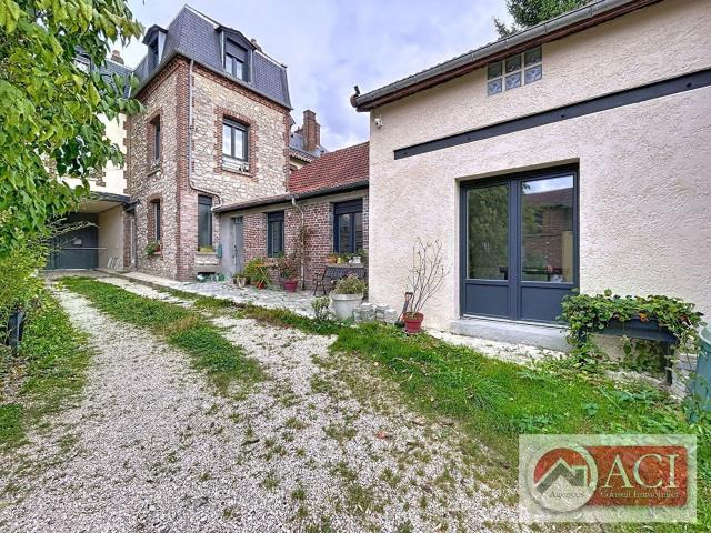Maison 7 pièces 140 m²