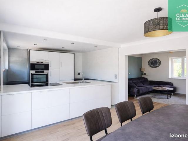 Maison 7 pièces 140 m²