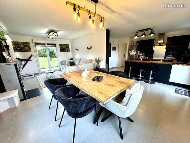 Maison 7 pièces 140 m²