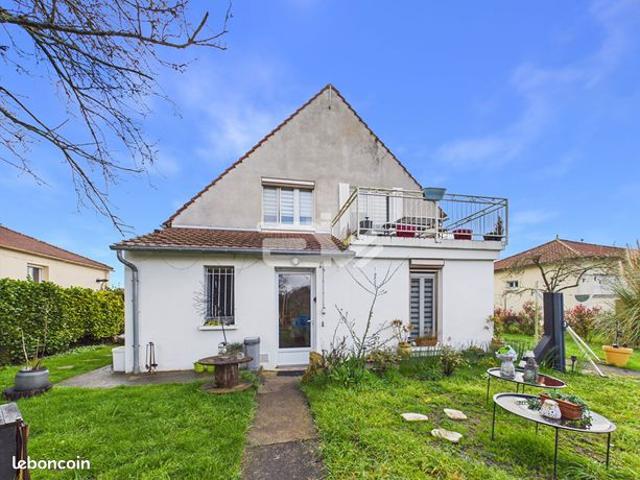 Maison 7 pièces 140 m²