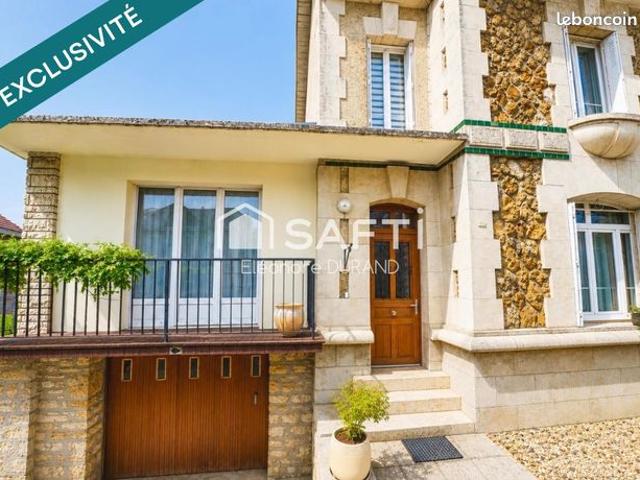 Maison 7 pièces 140 m²