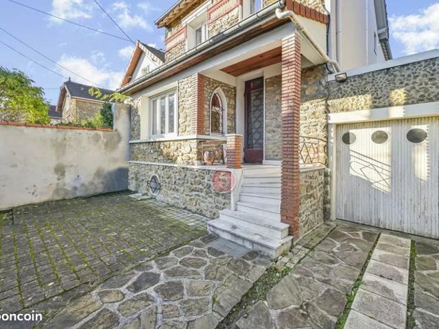 Maison 7 pièces 140 m²