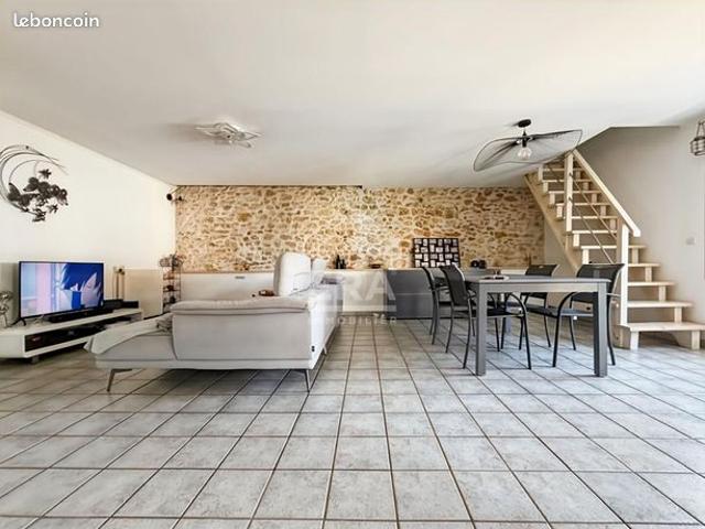 Maison 7 pièces 140 m²