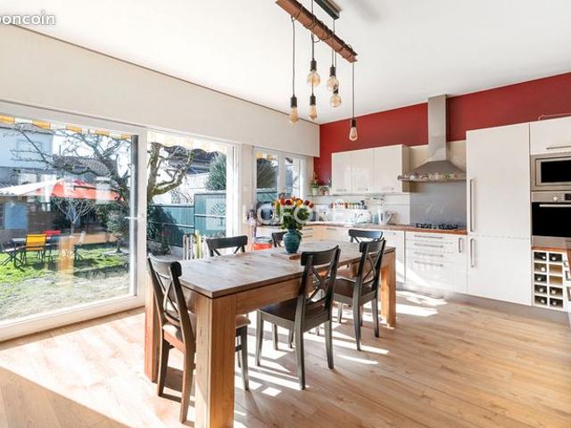 Maison 7 pièces 140 m²