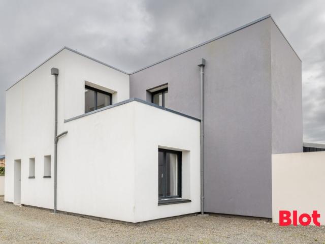 Maison 7 pièces 140 m²