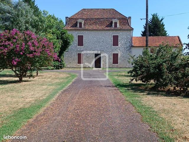 Maison 7 pièces 140 m²