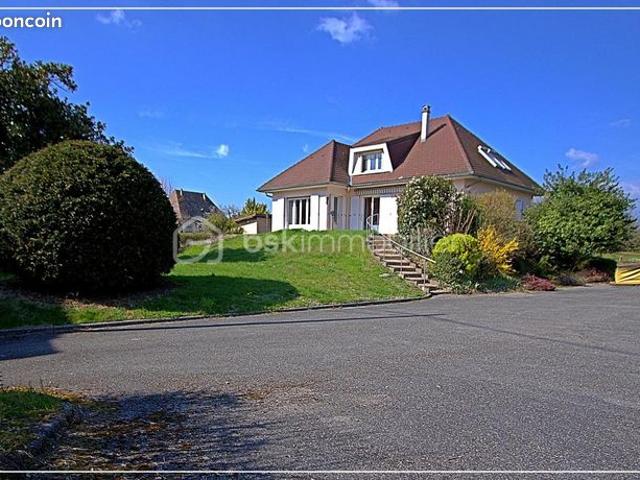 Maison 7 pièces 140 m²