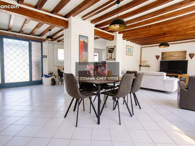 Maison 7 pièces 140 m²