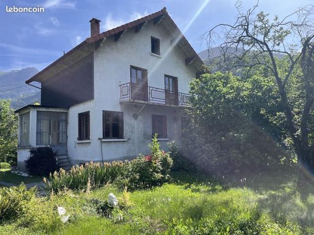 Maison 7 pièces 140 m²