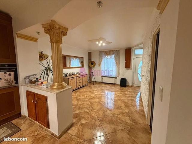 Maison 7 pièces 140 m²