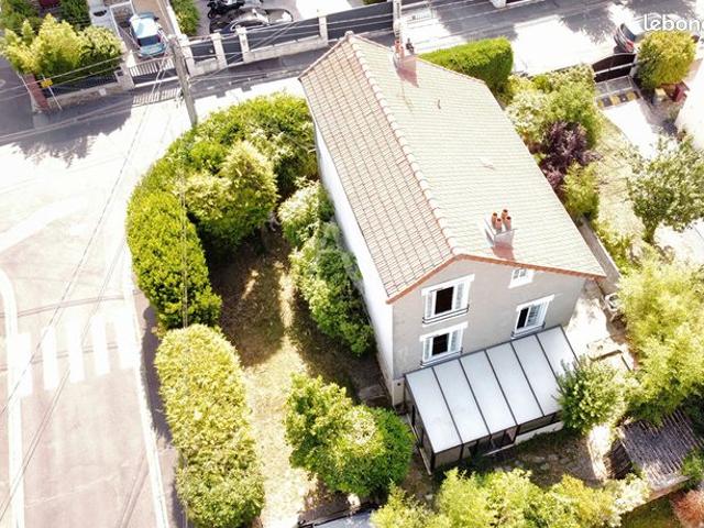 Maison 7 pièces 140 m²