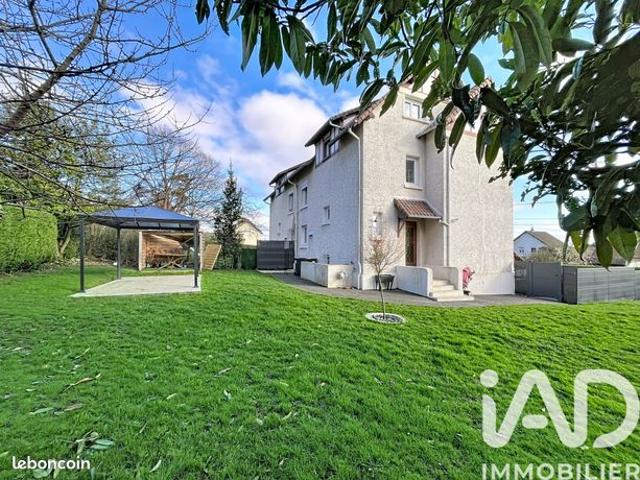 Maison 7 pièces 140 m²