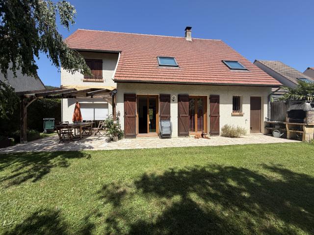 Maison 7 pièces 140 m²