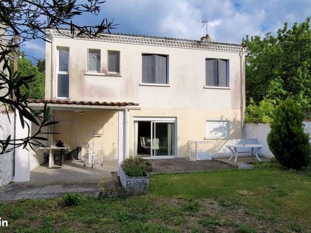 Maison 7 pièces 140 m²