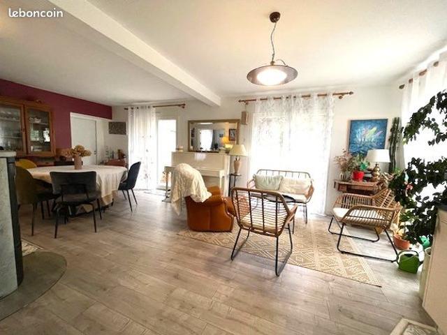 Maison 7 pièces 140 m²