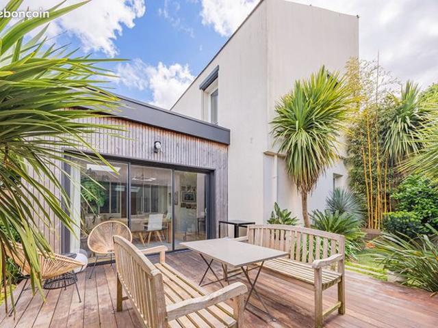 Maison 7 pièces 140 m²