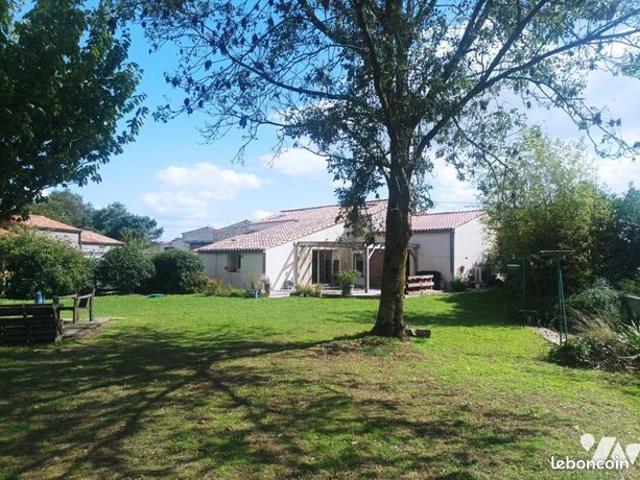 Maison 7 pièces 140 m²
