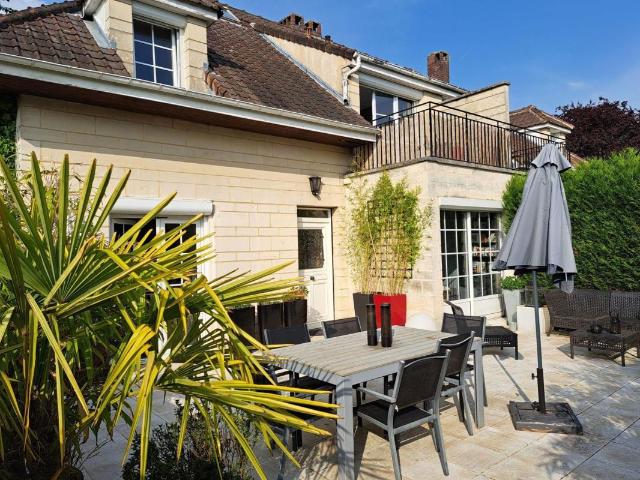 Maison 7 pièces 140 m²
