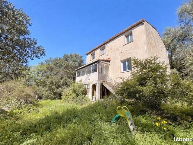 Maison 7 pièces 140 m²