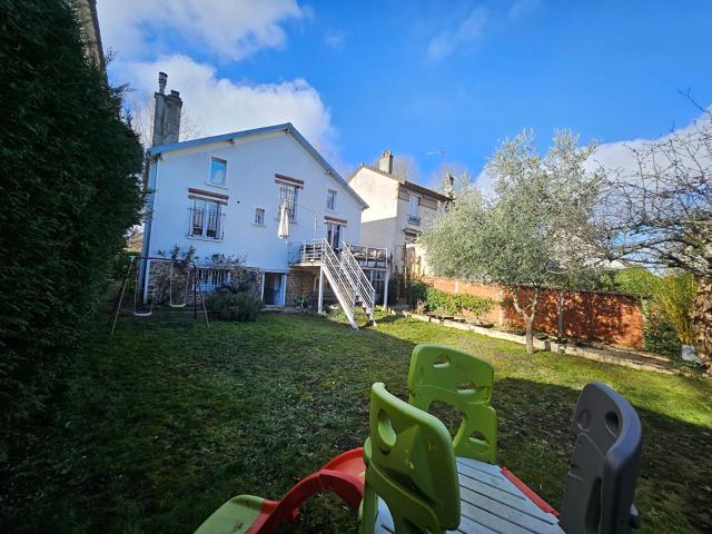 Maison 7 pièces 140 m²