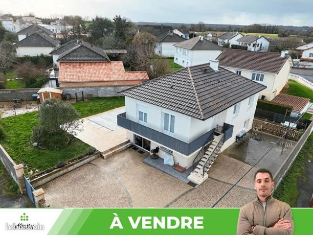 Maison 7 pièces 140 m²