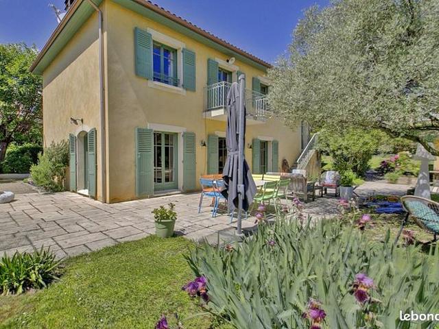 Maison 7 pièces 140 m²