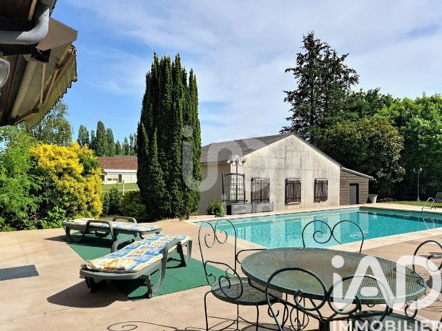 Maison 7 pièces 140 m²