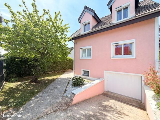 Maison 7 pièces 140 m²