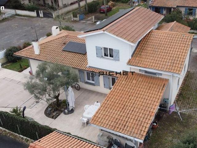 Maison 7 pièces 140 m²