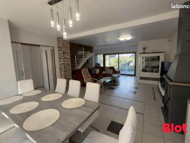 Maison 7 pièces 140 m²