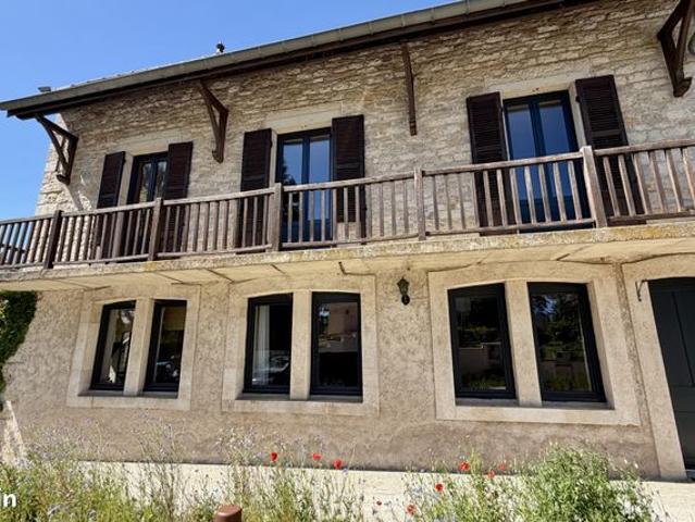 Maison 7 pièces 140 m²