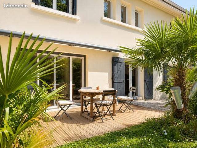 Maison 7 pièces 140 m²
