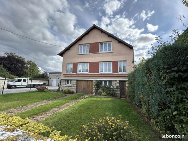 Maison 7 pièces 140 m²