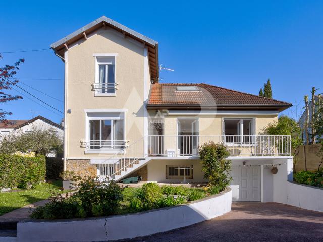 Maison 7 pièces 140 m²