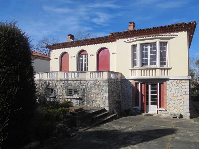 Maison 7 pièces 140 m²