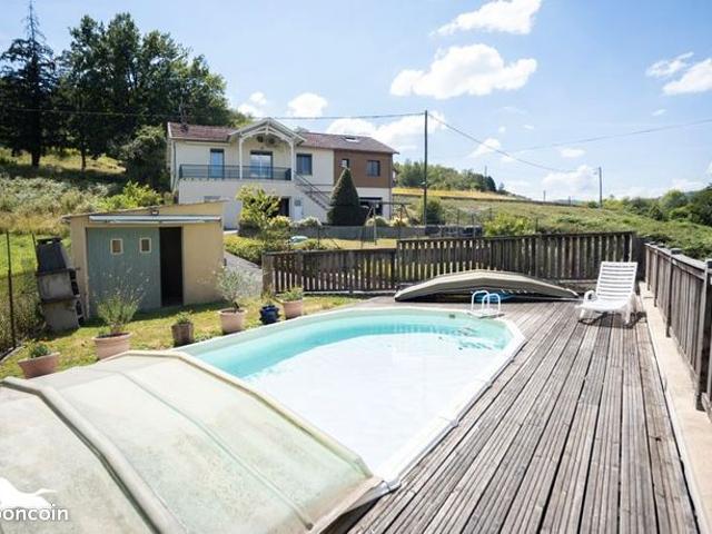 Maison 7 pièces 140 m²