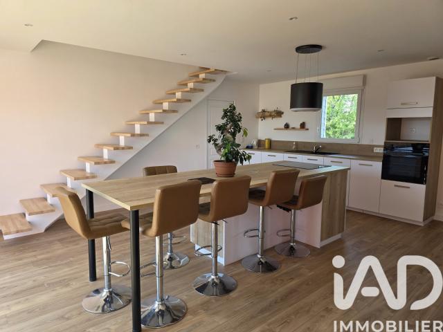 Maison 7 pièces 140 m²