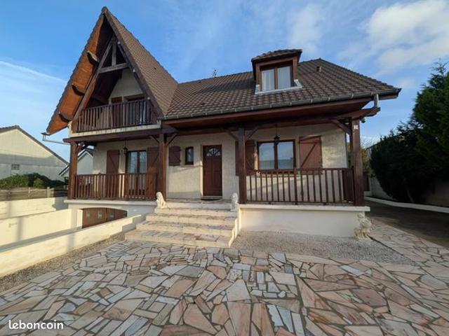 Maison 7 pièces 140 m²