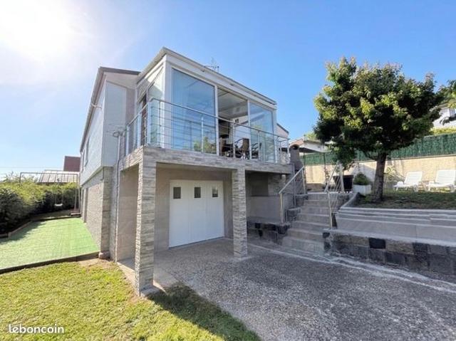 Maison 7 pièces 140 m²