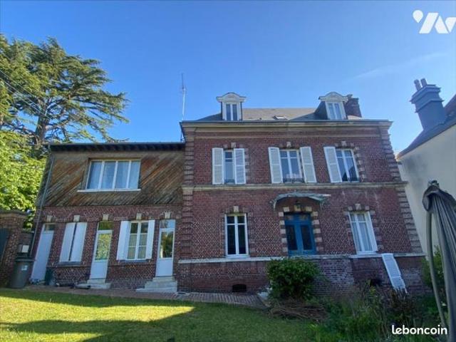 Maison 7 pièces 140 m²