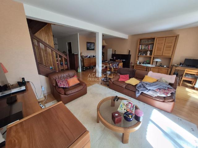 Maison 7 pièces 140 m²